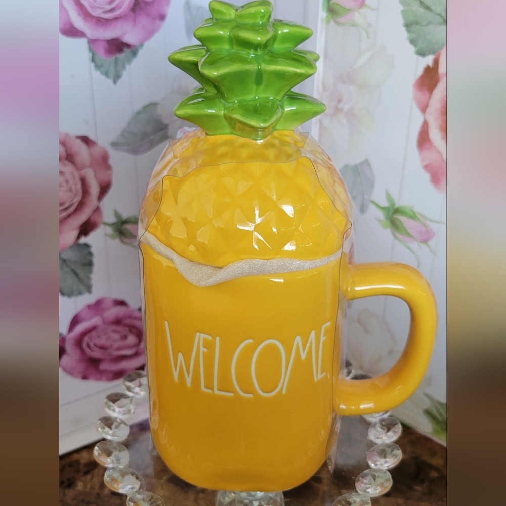Welcome Rae Dunn Pineapple 🍍 Mug w/Topper